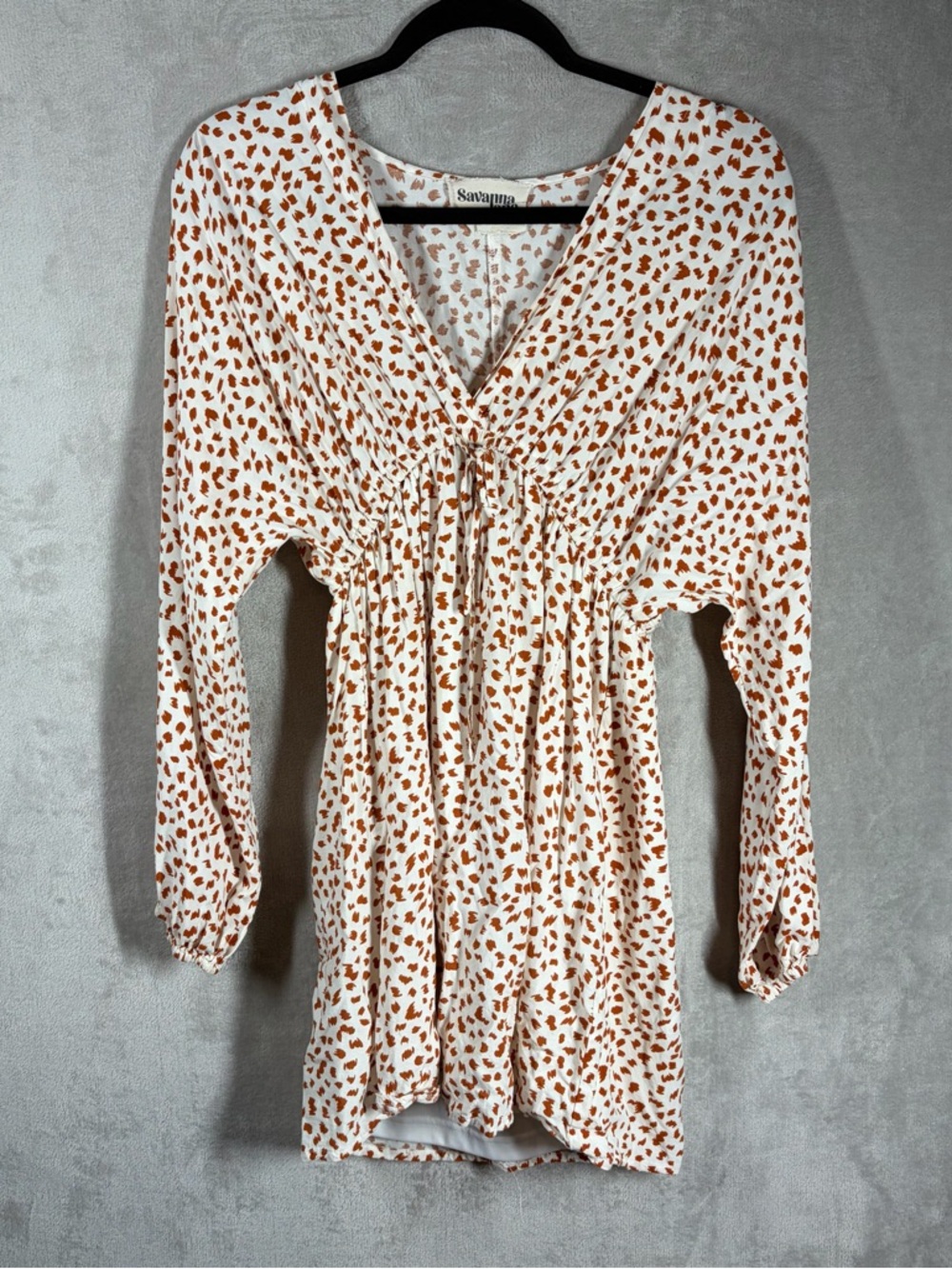 Savanna Jane Spotted Fawn Flowy Top Size S Boho V Neck Animal Print Lightweight
